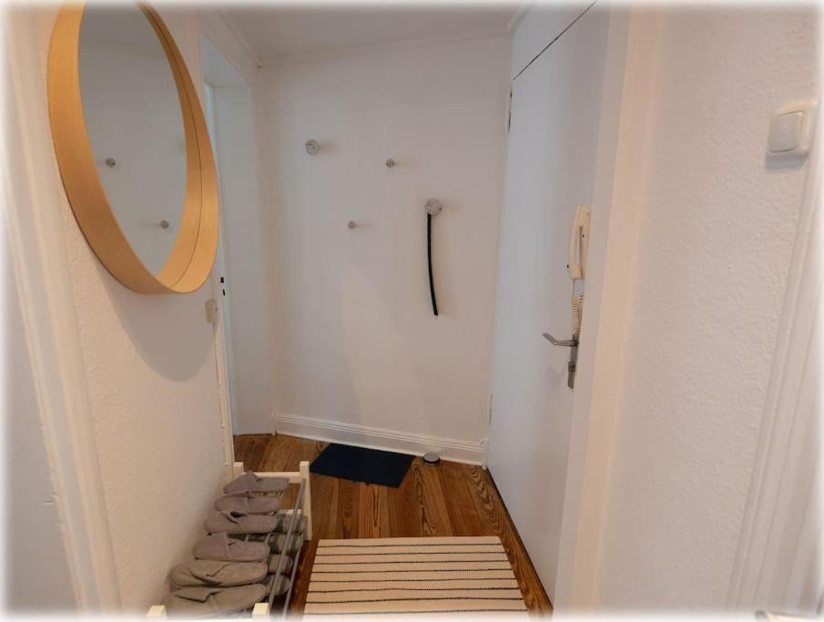 Gemuetlich - 2 Zimmer-Altbau, 24H Check-In Kiel Buitenkant foto