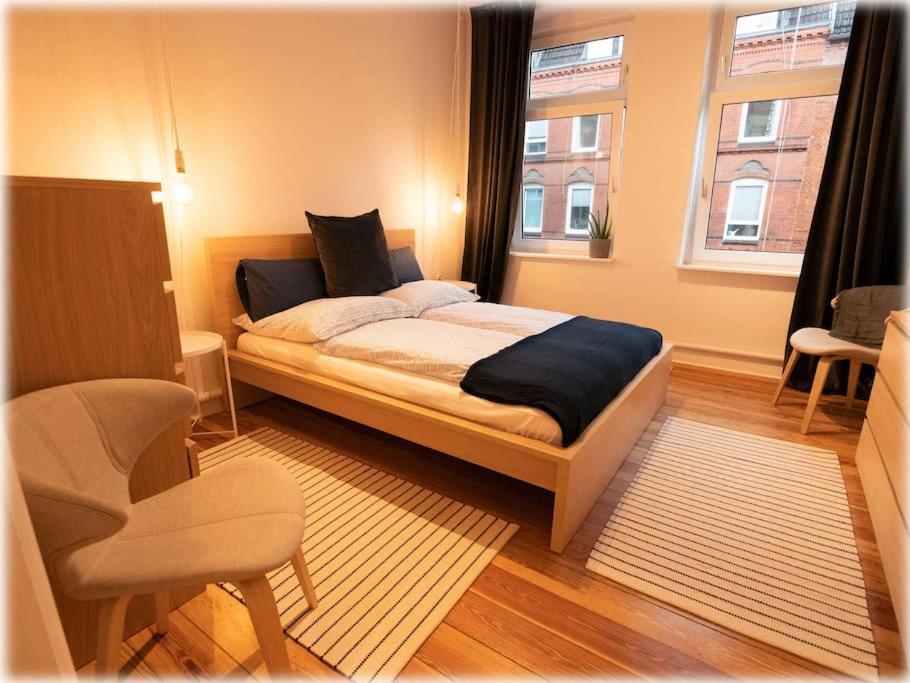 Gemuetlich - 2 Zimmer-Altbau, 24H Check-In Kiel Buitenkant foto