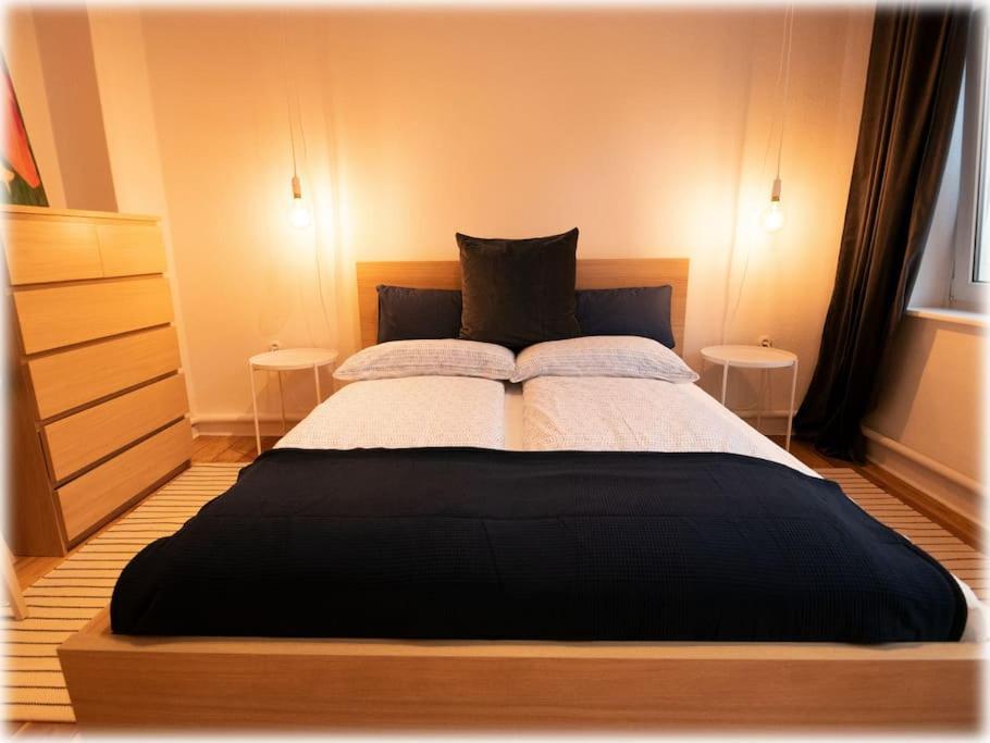 Gemuetlich - 2 Zimmer-Altbau, 24H Check-In Kiel Buitenkant foto